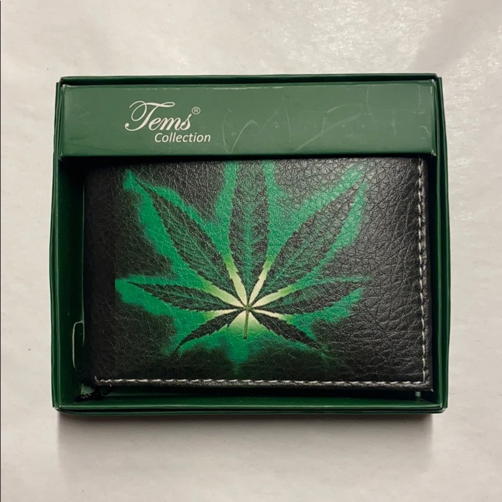 HANDCRAFTED WALLET - Picture 2 of 7